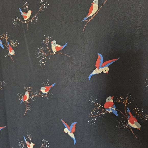 Whisper Tunic Top with Bird Print - Picture 2 of 6